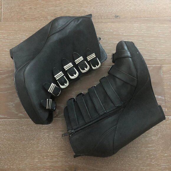 Trouve Designer Rocker Bootie | Black | 9M - Picture 6 of 7
